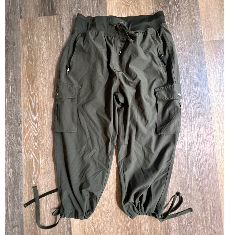Soothfeel Cargo Capri Joggers Womens Small Olive Green Utility Hiking Pants